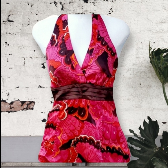 Summer Halter Top - Picture 4 of 10